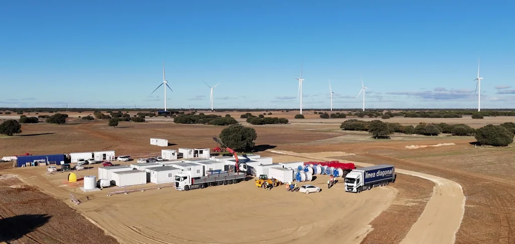 Dehesilla and Esquileo hybrid solar and wind farms